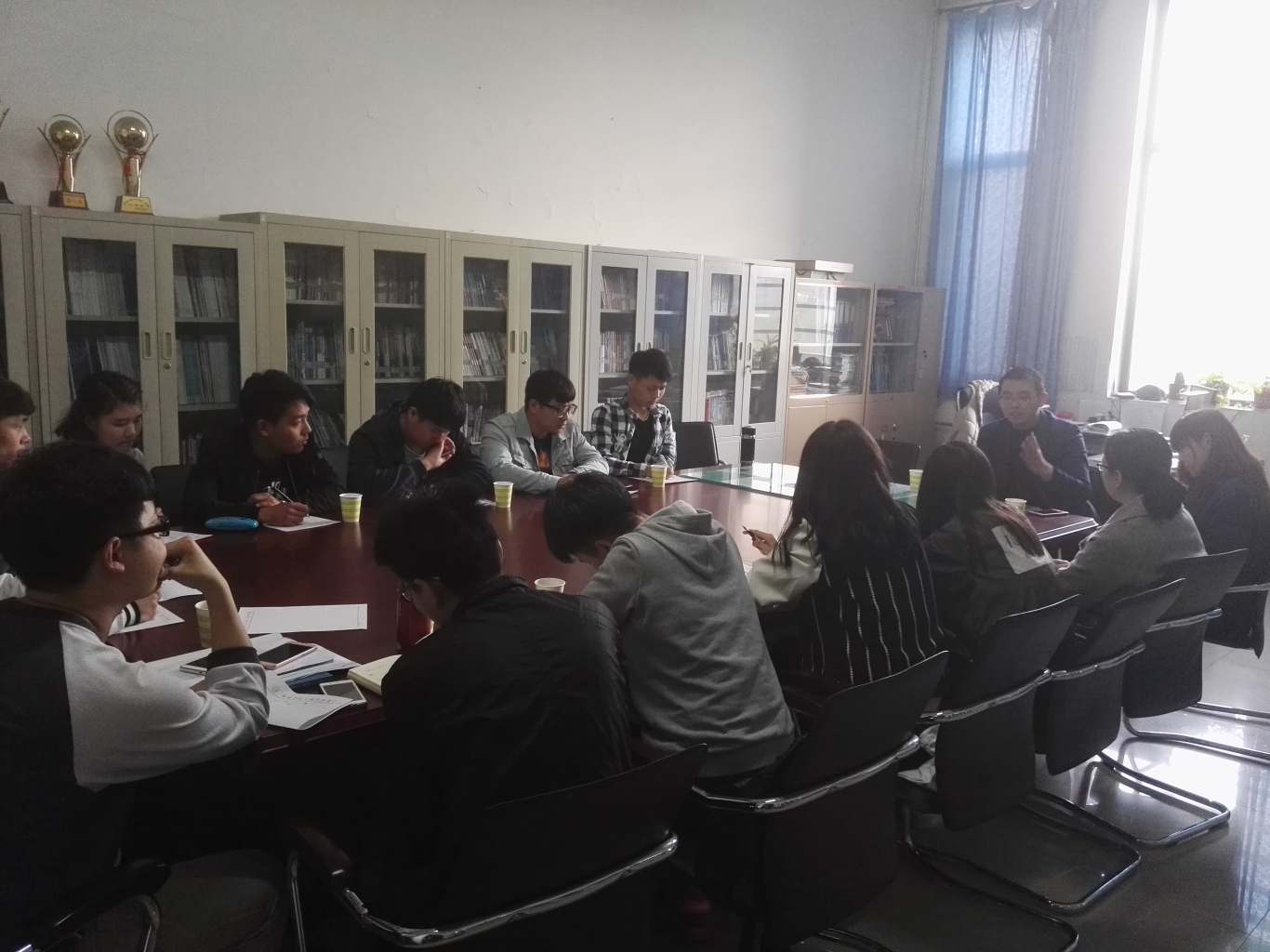 邢台家乐园战略事业部副总钱晓亮与物流专业学生座谈